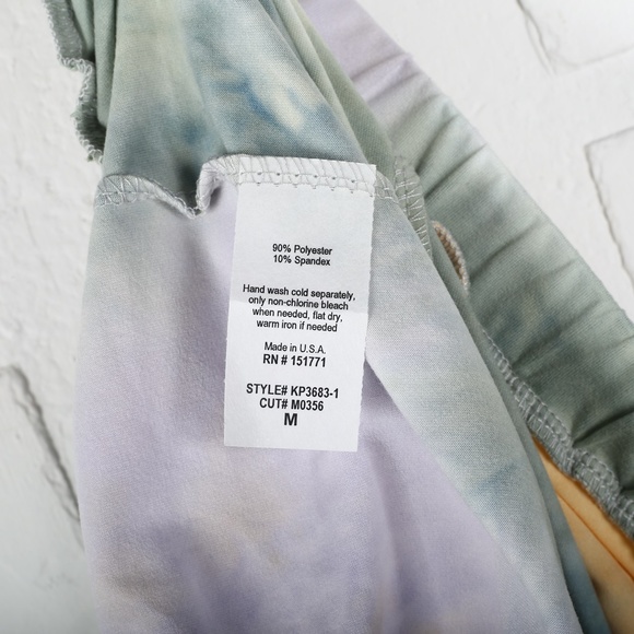 Le Lis Tie-Dye Top and Shorts Coordinates Set - Picture 8 of 11